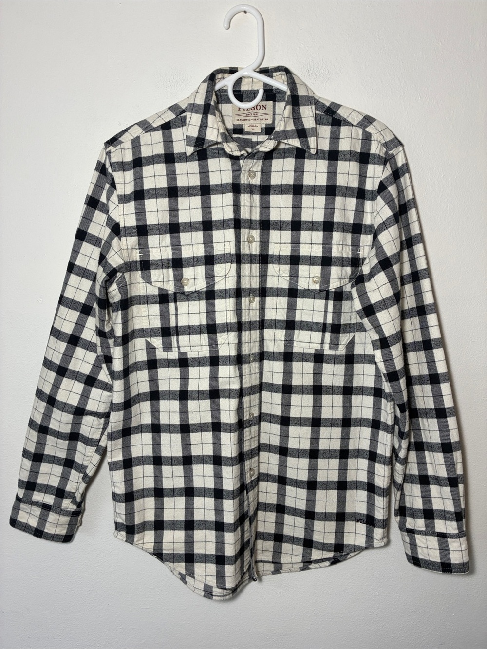 FILSON Alaskan Guide Shirt Long Sleeve Button Up Shirt